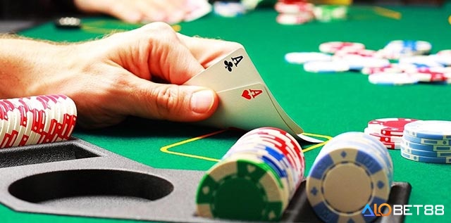 Nên sử dụng Steal Poker là gì quyết đoán - cẩn thận